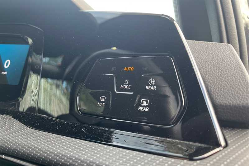 Used Volkswagen Golf 2022 for sale - 75672219: Photo 39