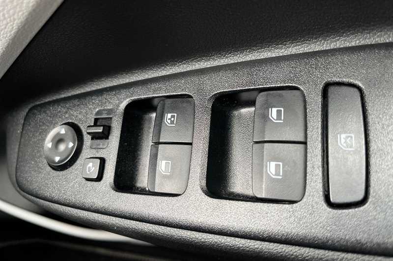 Used Hyundai i10 2023 for sale - 76978130: Photo 16