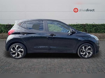 Used Hyundai i10 2023 for sale - 75981528: Photo 2