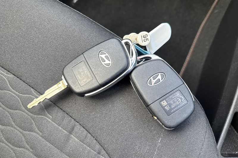 Used Hyundai i10 2023 for sale - 75981528: Photo 36