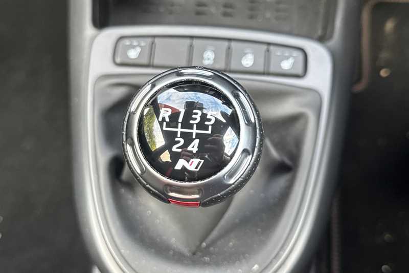 Used Hyundai i10 2023 for sale - 75981528: Photo 40