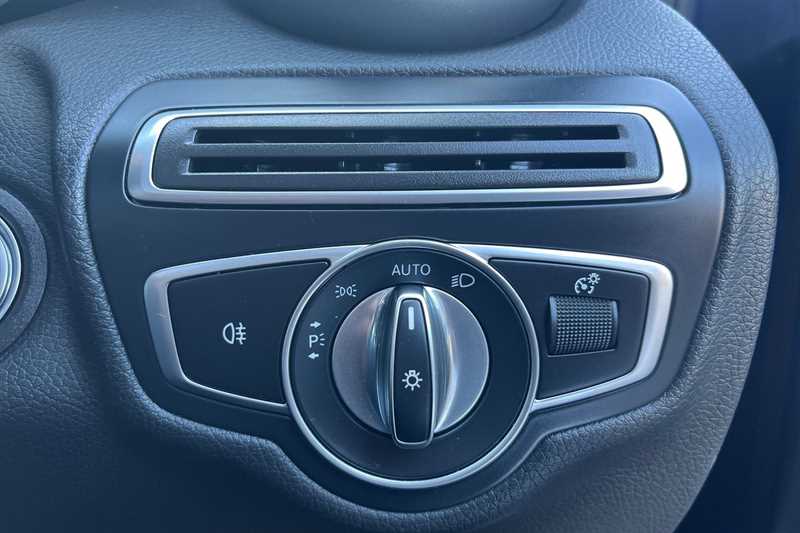 Used Mercedes-Benz C Class 2022 for sale - 78216769: Photo 39