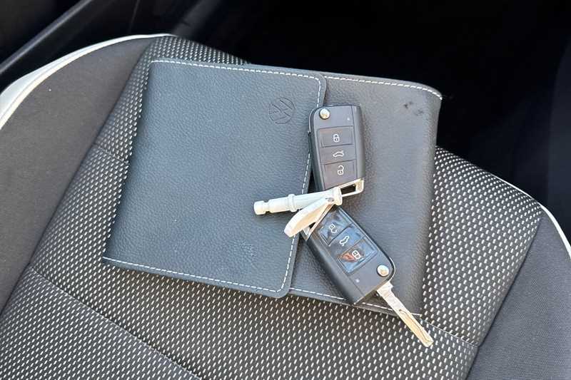 Used Volkswagen T-Roc 2021 for sale - 76789975: Photo 36