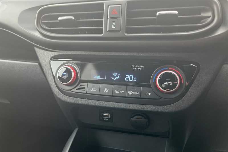 Used Hyundai i10 2022 for sale - 76956872: Photo 15