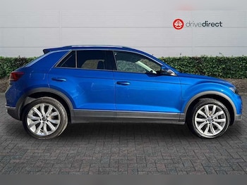 Used Volkswagen T-Roc 2021 for sale - 77309127: Photo