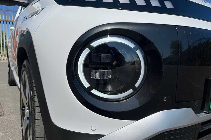 Vehicle 28