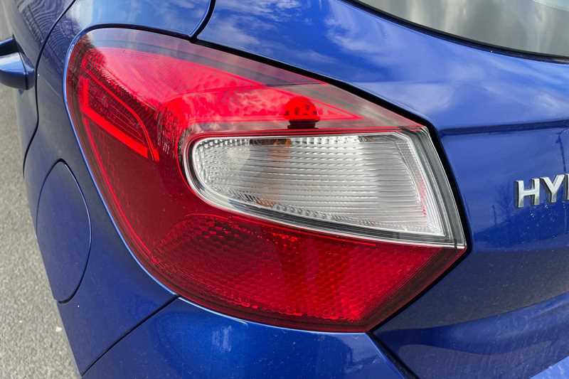 Used Hyundai i10 2021 for sale - 77728004: Photo 31