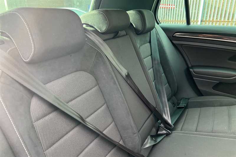 Used Volkswagen Golf 2019 for sale - 77700041: Photo 24