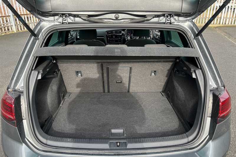 Used Volkswagen Golf 2019 for sale - 77700041: Photo 25