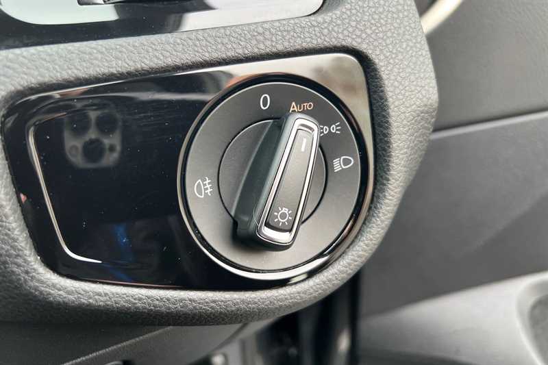 Used Volkswagen Golf 2019 for sale - 77700041: Photo 38