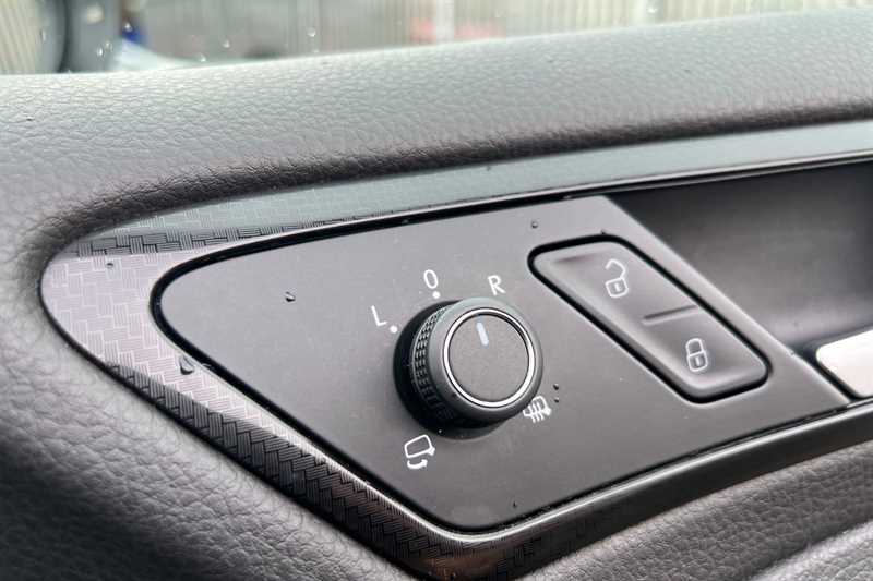 Used Volkswagen Golf 2019 for sale - 77700041: Photo 39