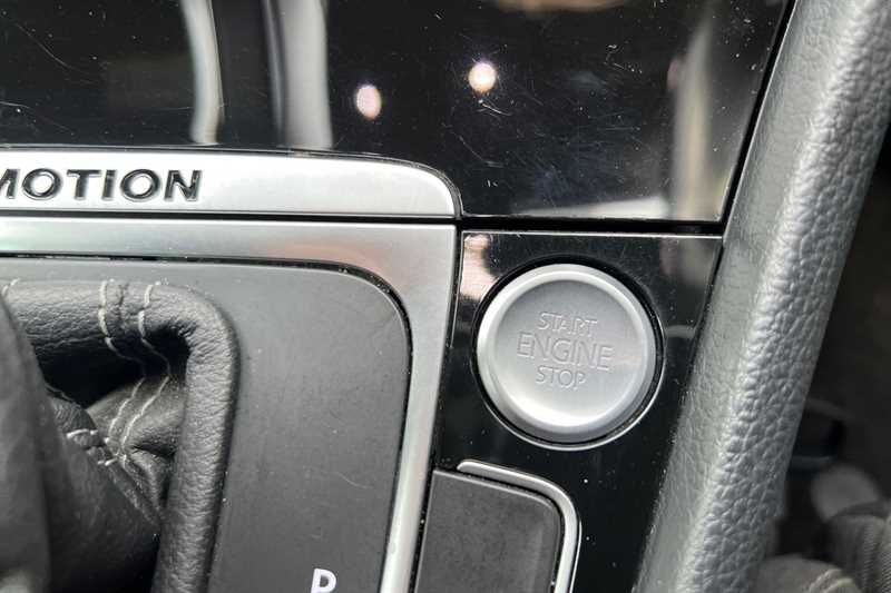 Used Volkswagen Golf 2019 for sale - 77700041: Photo 40