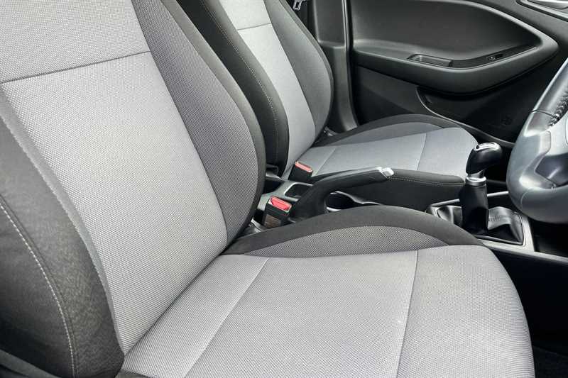 Used Hyundai i20 2020 for sale - 77886858: Photo 23