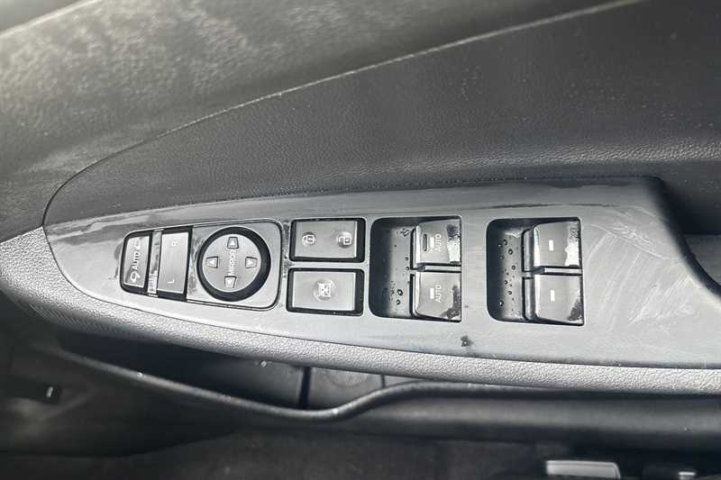 Used Hyundai TUCSON 2018 for sale - 76530363: Photo 16