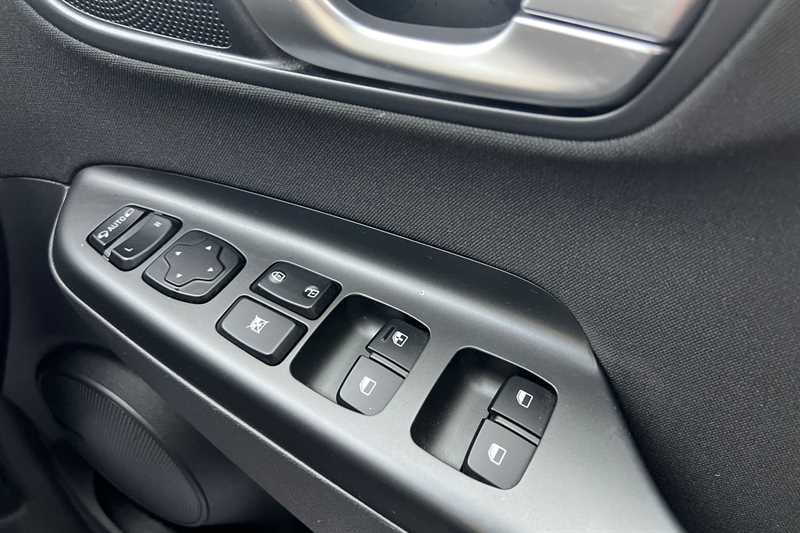 Used Hyundai KONA 2021 for sale - 77402918: Photo 16