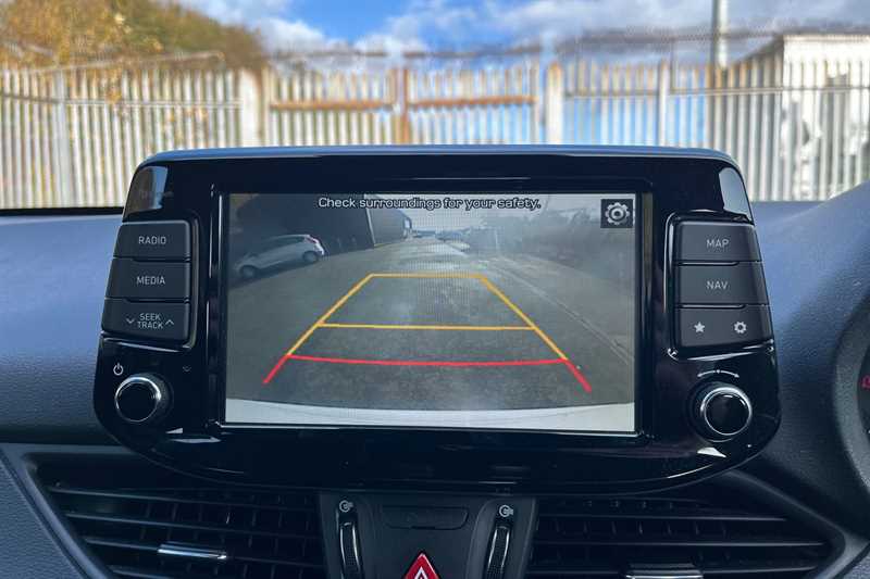 Used Hyundai i30 2018 for sale - 76401752: Photo 19