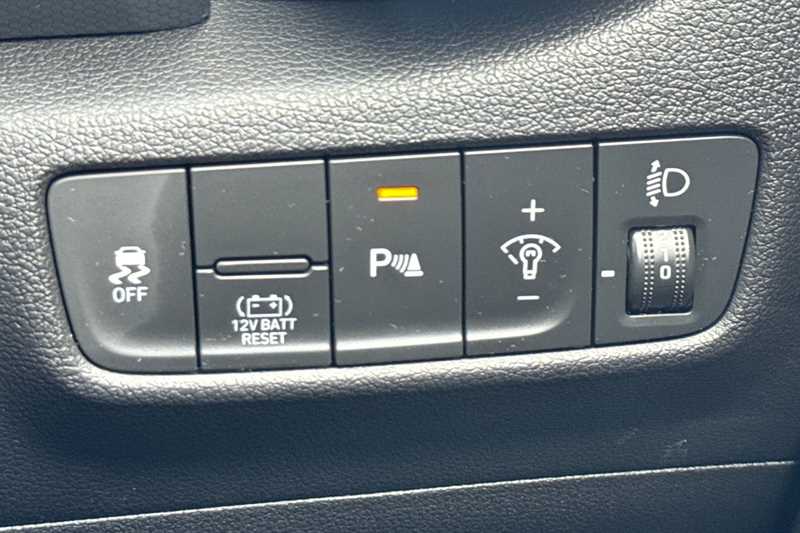 Used Hyundai KONA 2023 for sale - 78139109: Photo 40