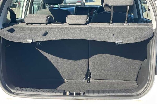 Used Hyundai i10 2024 for sale - 76176482: Photo 25