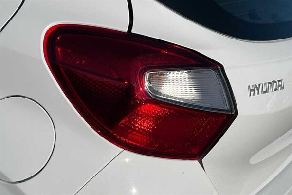 Used Hyundai i10 2024 for sale - 76176482: Photo 33