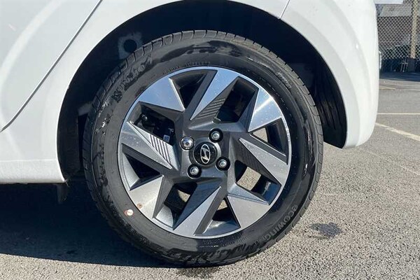 Used Hyundai i10 2024 for sale - 76176482: Photo 9