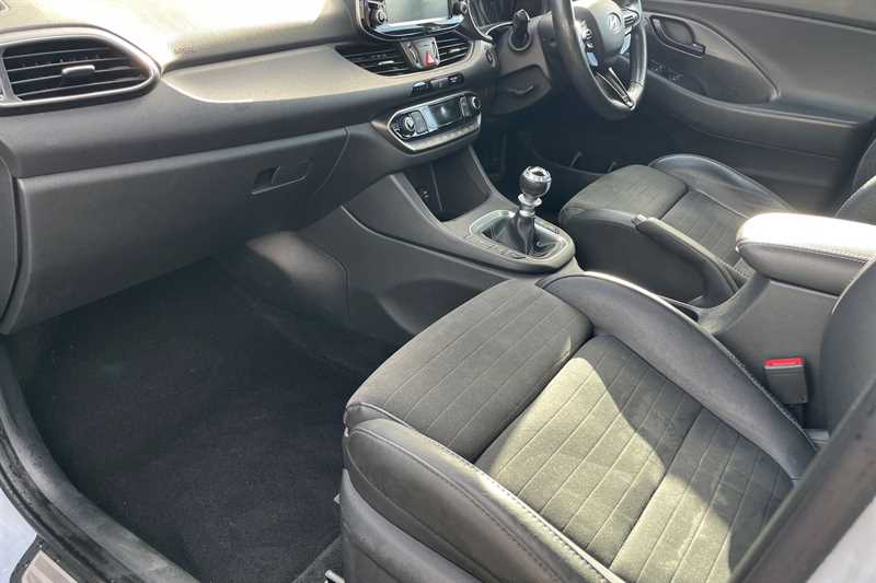 Used Hyundai i30 2018 for sale - 76448345: Photo 39