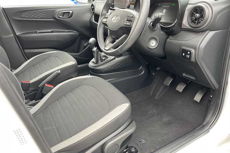 Used Hyundai i10 2024 for sale - 76516801: Photo 38