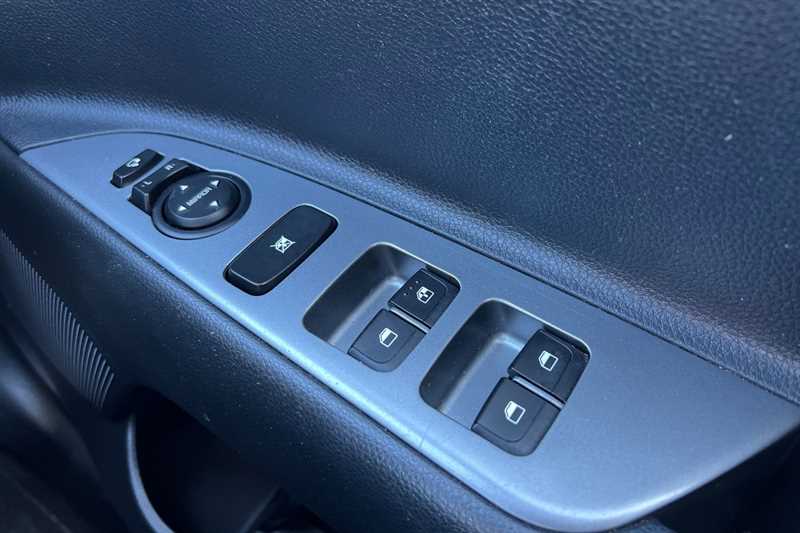 Used Kia Stonic 2021 for sale - 78142967: Photo 16