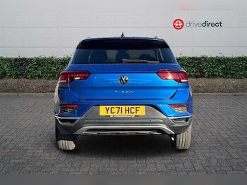 Used Volkswagen T-Roc 2021 for sale - 77390575: Photo