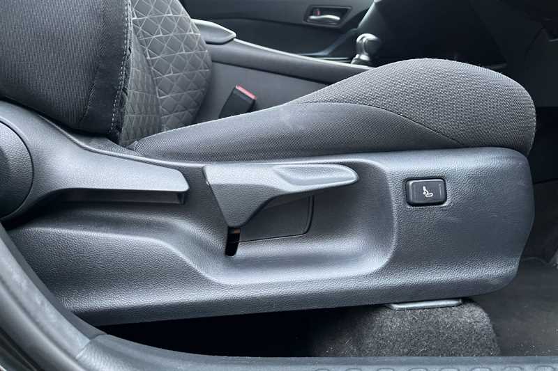 Used Toyota C-HR 2020 for sale - 77309925: Photo 26