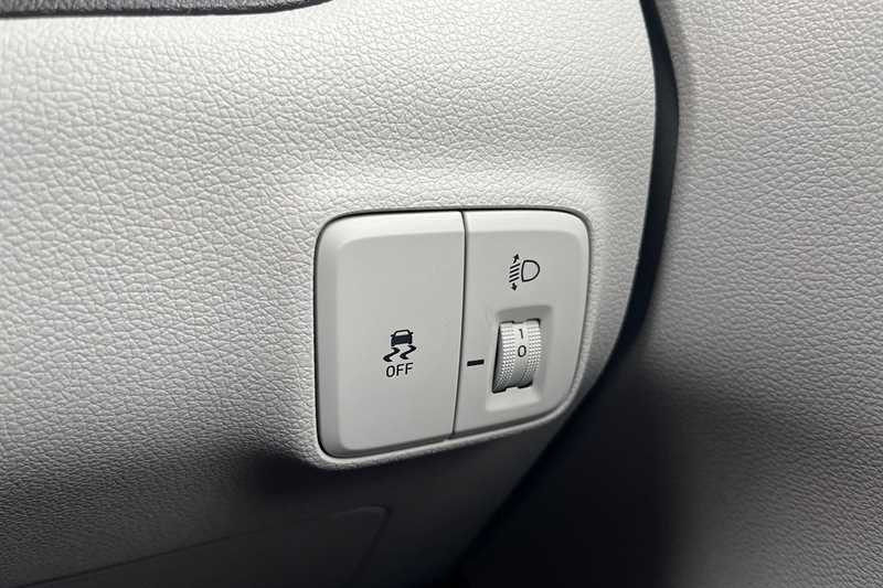 Used Hyundai i10 2023 for sale - 77317113: Photo 38