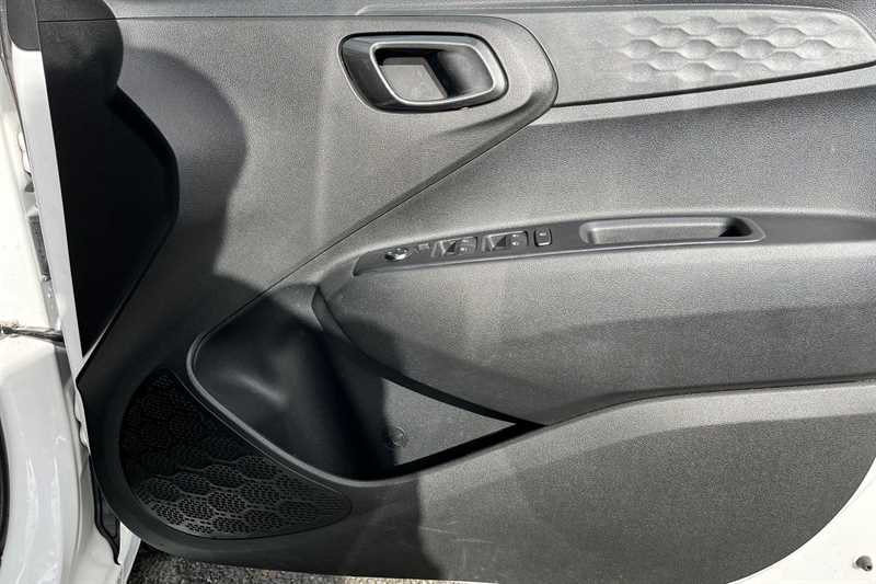 Used Hyundai i10 2022 for sale - 77728333: Photo 27