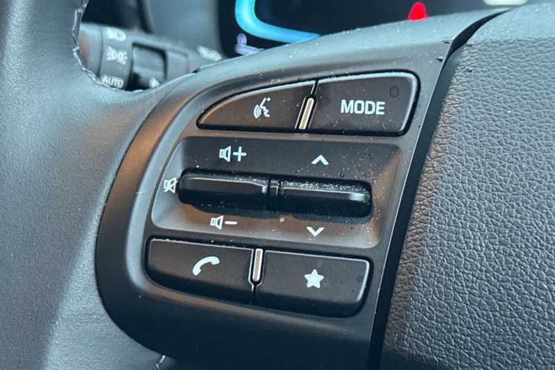 Used Hyundai i10 for sale - 77481825: Photo 21