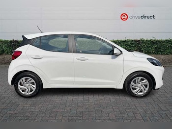 Used Hyundai i10 2023 for sale - 79416242: Photo