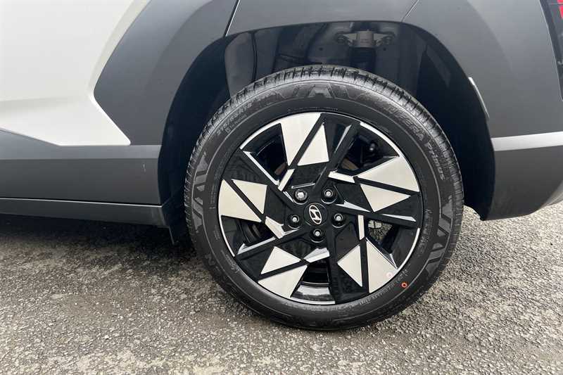 Used Hyundai KONA 2025 for sale - 76956518: Photo 11