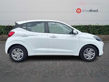 Used Hyundai i10 2023 for sale - 79416261: Photo