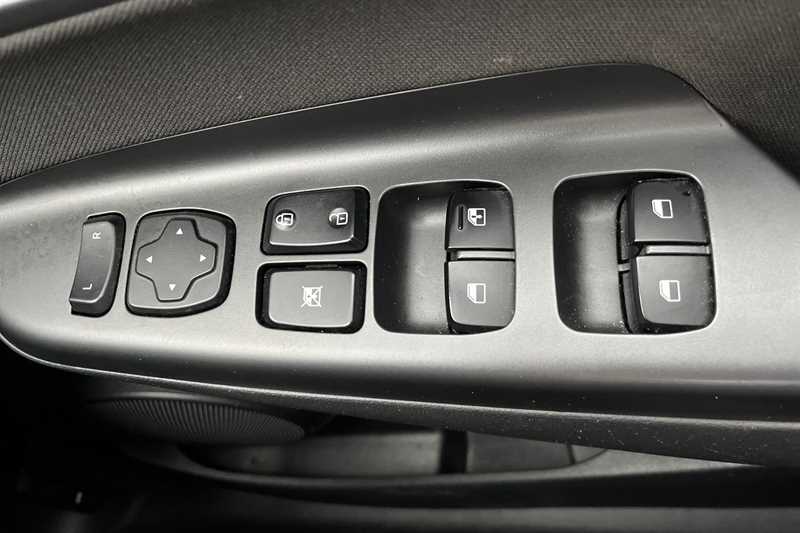 Used Hyundai KONA 2018 for sale - 76956430: Photo 16