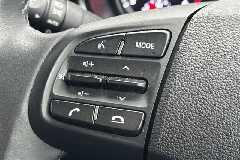 Used Hyundai i10 2022 for sale - 77480832: Photo 21