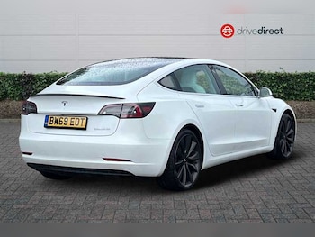 Used Tesla Model 3 2020 for sale - 76176472: Photo