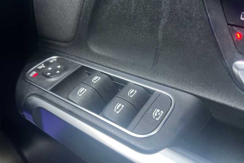 Used Mercedes-Benz GLB 2020 for sale - 76529537: Photo 16