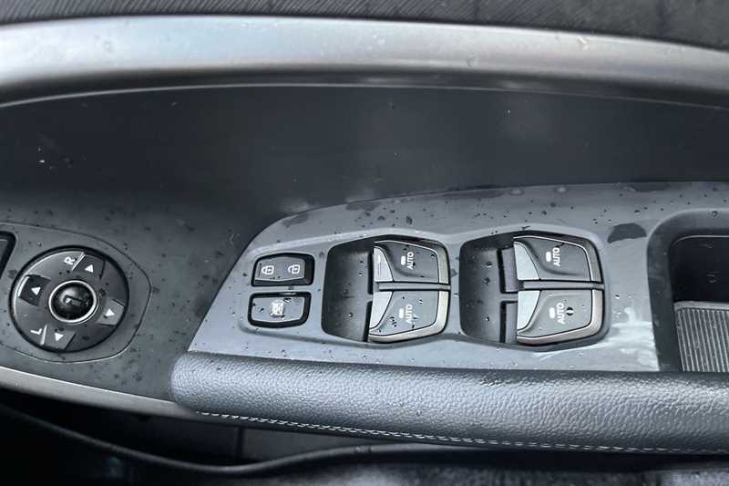 Used Hyundai Santa Fe 2016 for sale - 77362154: Photo 16