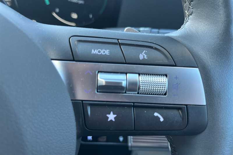 Used Hyundai KONA 2023 for sale - 76930379: Photo 22