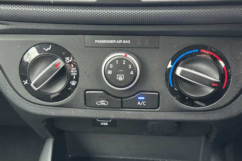 Used Hyundai i10 2022 for sale - 77296155: Photo 15