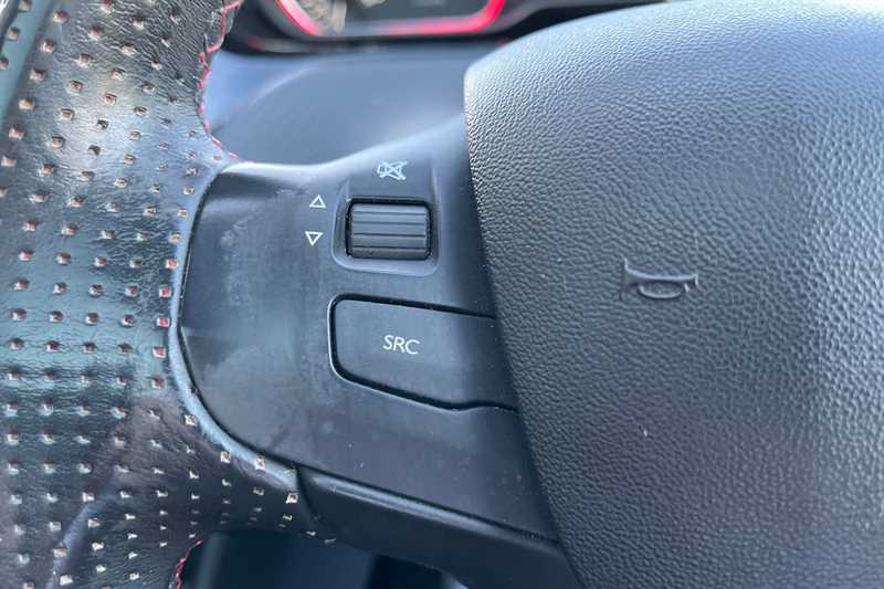 Used Peugeot 2008 2018 for sale - 78175151: Photo 21