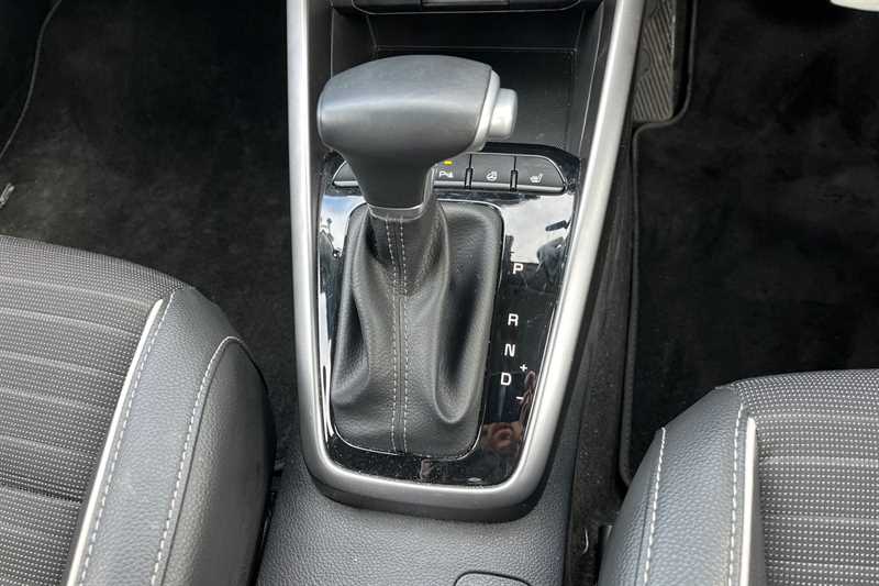 Used Kia Stonic 2023 for sale - 77638323: Photo 14