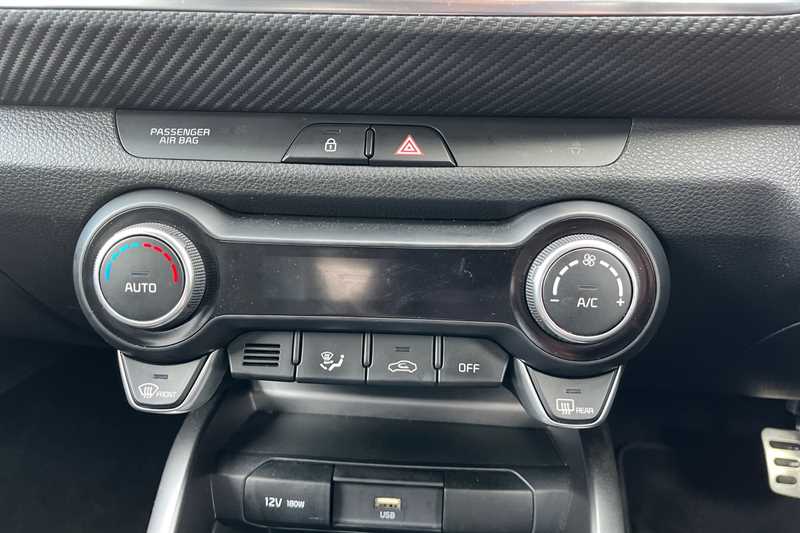 Used Kia Stonic 2023 for sale - 77638323: Photo 15