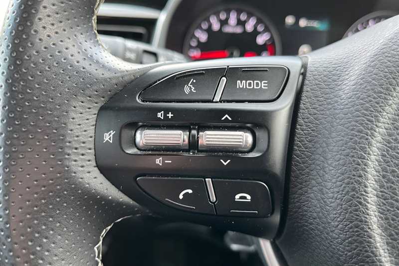 Used Kia Stonic 2023 for sale - 77638323: Photo 21