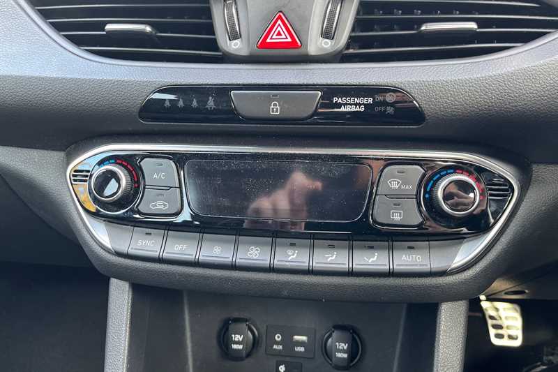 Used Hyundai i30 2018 for sale - 77309225: Photo 15