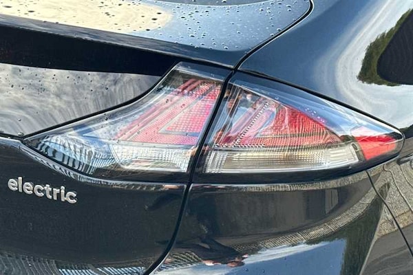 Used Hyundai IONIQ 2022 for sale - 76100748: Photo 32