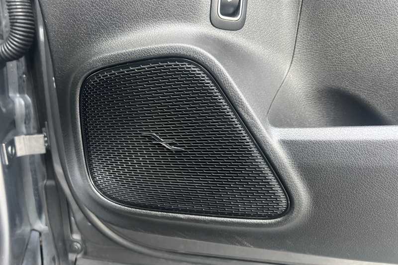 Used Mercedes-Benz GLB 2020 for sale - 77334679: Photo 27