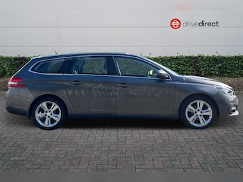 Used Peugeot 308 SW 2018 for sale - 76298543: Photo